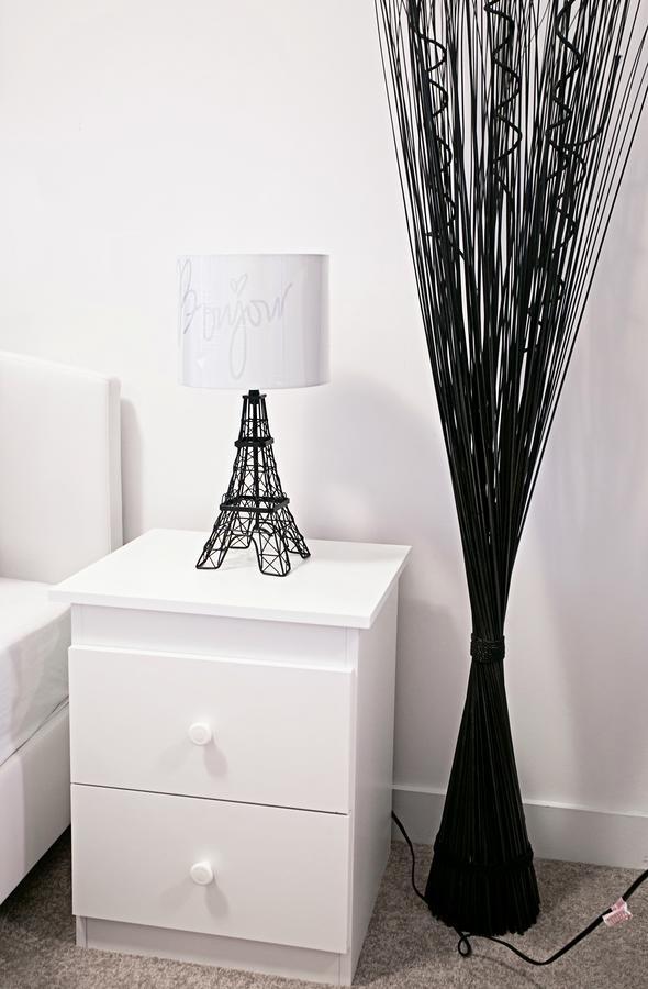 Royal Stays Condominiums - Upscale Downtown Suites Торонто Екстер'єр фото